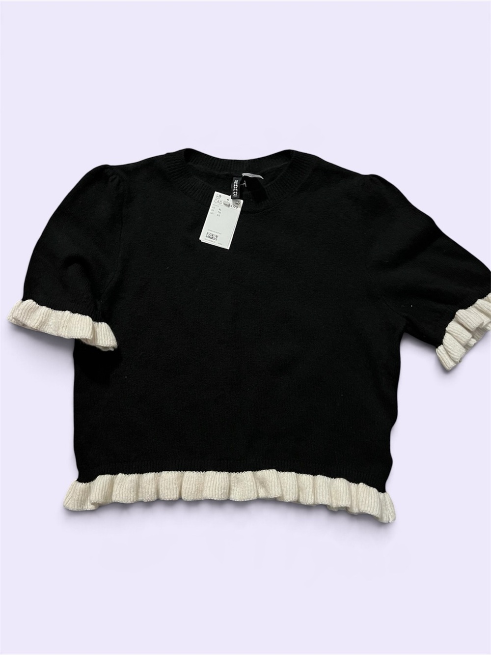 H&M Black & Cream Ruffle Trim Short Sleeve Sweater